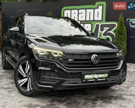 Черный Фольксваген Туарег, объемом двигателя 2.97 л и пробегом 138 тыс. км за 56800 $, фото 2 на Automoto.ua