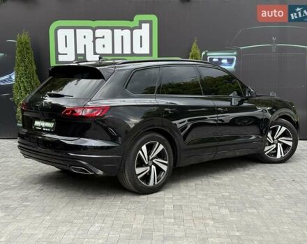 Черный Фольксваген Туарег, объемом двигателя 2.97 л и пробегом 138 тыс. км за 56800 $, фото 40 на Automoto.ua