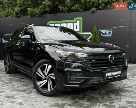 Черный Фольксваген Туарег, объемом двигателя 2.97 л и пробегом 138 тыс. км за 56800 $, фото 3 на Automoto.ua