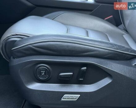 Черный Фольксваген Туарег, объемом двигателя 2.97 л и пробегом 79 тыс. км за 59400 $, фото 9 на Automoto.ua