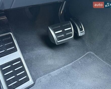 Черный Фольксваген Туарег, объемом двигателя 2.97 л и пробегом 79 тыс. км за 59400 $, фото 5 на Automoto.ua