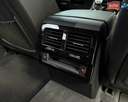 Черный Фольксваген Туарег, объемом двигателя 2.97 л и пробегом 138 тыс. км за 56800 $, фото 83 на Automoto.ua