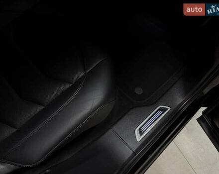 Чорний Фольксваген Туарег, об'ємом двигуна 3.96 л та пробігом 138 тис. км за 64500 $, фото 58 на Automoto.ua