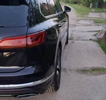 Фольксваген Туарег 2020 у Ахтырке на Automoto.ua Чорний Фольксваген Туарег, об'ємом двигуна 2.97 л та пробігом 150 тис. км за 52700 $, фото 2 на Automoto.ua