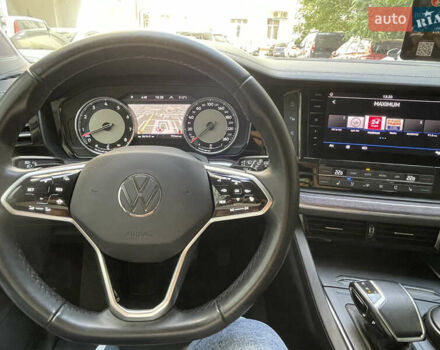 Черный Фольксваген Туарег, объемом двигателя 3 л и пробегом 80 тыс. км за 50000 $, фото 26 на Automoto.ua