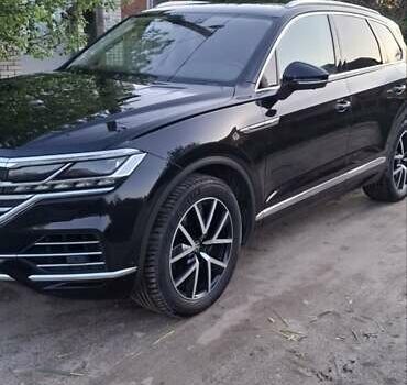 Фольксваген Туарег 2020 у Ахтырке на Automoto.ua Чорний Фольксваген Туарег, об'ємом двигуна 2.97 л та пробігом 150 тис. км за 52700 $, фото 31 на Automoto.ua