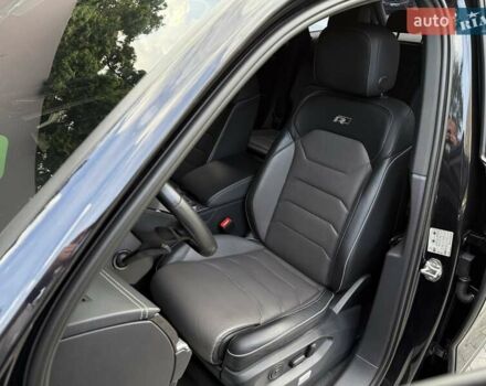 Черный Фольксваген Туарег, объемом двигателя 2.97 л и пробегом 138 тыс. км за 56800 $, фото 70 на Automoto.ua