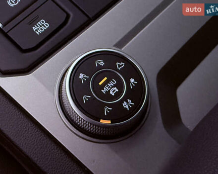 Черный Фольксваген Туарег, объемом двигателя 2.97 л и пробегом 100 тыс. км за 51999 $, фото 34 на Automoto.ua