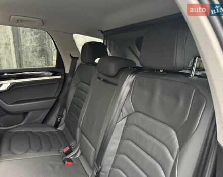 Чорний Фольксваген Туарег, об'ємом двигуна 2.97 л та пробігом 155 тис. км за 42900 $, фото 44 на Automoto.ua