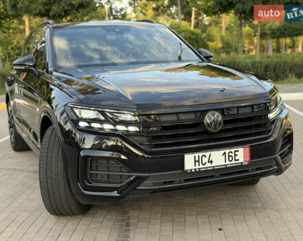 Чорний Фольксваген Туарег, об'ємом двигуна 3 л та пробігом 119 тис. км за 56300 $, фото 5 на Automoto.ua