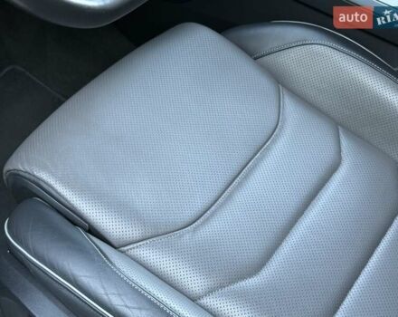 Черный Фольксваген Туарег, объемом двигателя 2.97 л и пробегом 79 тыс. км за 59400 $, фото 7 на Automoto.ua