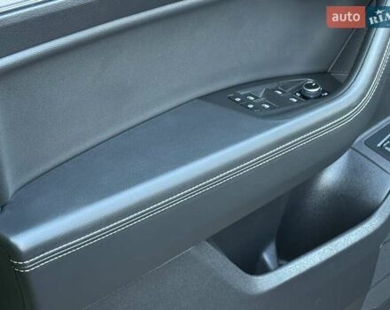 Черный Фольксваген Туарег, объемом двигателя 2.97 л и пробегом 79 тыс. км за 59400 $, фото 2 на Automoto.ua