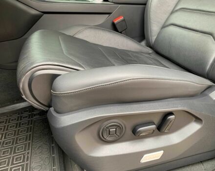 Черный Фольксваген Туарег, объемом двигателя 3 л и пробегом 138 тыс. км за 39999 $, фото 13 на Automoto.ua