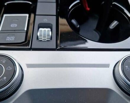 Черный Фольксваген Туарег, объемом двигателя 2.97 л и пробегом 66 тыс. км за 58800 $, фото 31 на Automoto.ua