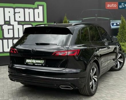 Черный Фольксваген Туарег, объемом двигателя 2.97 л и пробегом 138 тыс. км за 56800 $, фото 39 на Automoto.ua