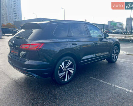 Фольксваген Туарег 2020 у Києві на Automoto.ua Чорний Фольксваген Туарег, об'ємом двигуна 3 л та пробігом 73 тис. км за 56900 $, фото 2 на Automoto.ua