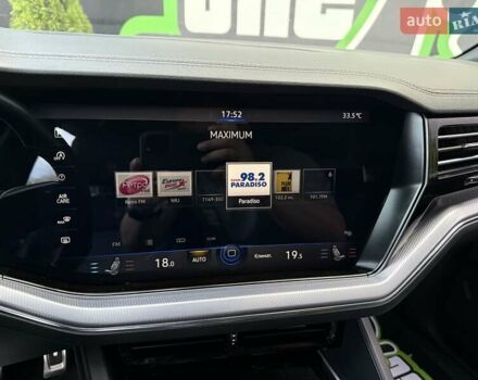 Черный Фольксваген Туарег, объемом двигателя 2.97 л и пробегом 138 тыс. км за 56800 $, фото 61 на Automoto.ua