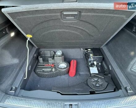 Черный Фольксваген Туарег, объемом двигателя 2.97 л и пробегом 79 тыс. км за 59400 $, фото 31 на Automoto.ua