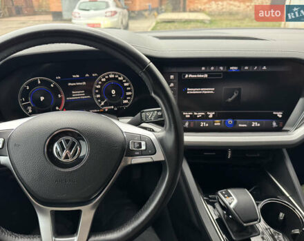 Чорний Фольксваген Туарег, об'ємом двигуна 2.97 л та пробігом 155 тис. км за 42900 $, фото 36 на Automoto.ua