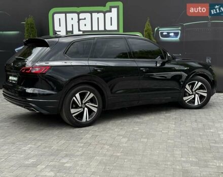 Черный Фольксваген Туарег, объемом двигателя 2.97 л и пробегом 138 тыс. км за 56800 $, фото 42 на Automoto.ua