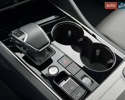 Черный Фольксваген Туарег, объемом двигателя 3 л и пробегом 116 тыс. км за 60900 $, фото 22 на Automoto.ua