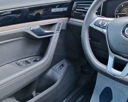 Черный Фольксваген Туарег, объемом двигателя 2.97 л и пробегом 66 тыс. км за 58800 $, фото 14 на Automoto.ua