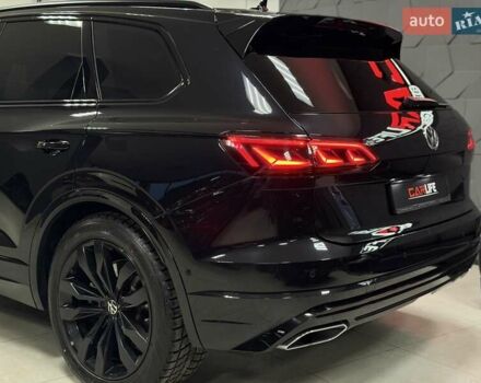 Чорний Фольксваген Туарег, об'ємом двигуна 3.96 л та пробігом 138 тис. км за 64500 $, фото 22 на Automoto.ua