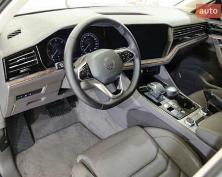 Черный Фольксваген Туарег, объемом двигателя 2.97 л и пробегом 95 тыс. км за 60000 $, фото 8 на Automoto.ua