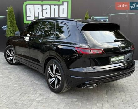 Черный Фольксваген Туарег, объемом двигателя 2.97 л и пробегом 138 тыс. км за 56800 $, фото 30 на Automoto.ua