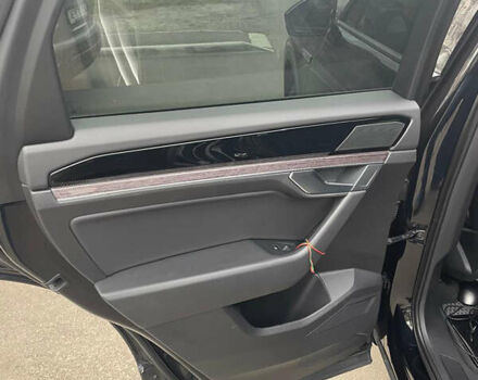 Черный Фольксваген Туарег, объемом двигателя 2.97 л и пробегом 208 тыс. км за 42000 $, фото 6 на Automoto.ua