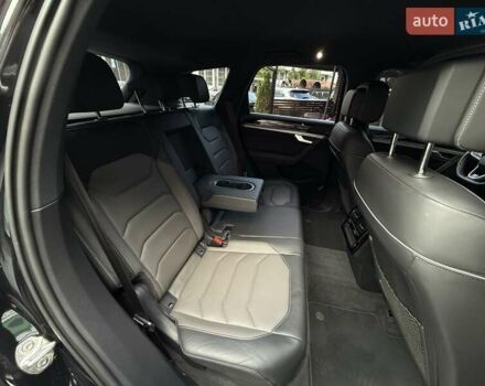 Черный Фольксваген Туарег, объемом двигателя 2.97 л и пробегом 138 тыс. км за 56800 $, фото 82 на Automoto.ua