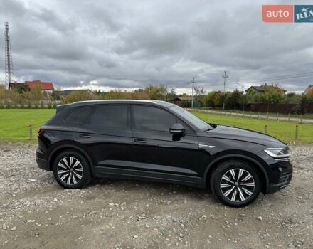 Черный Фольксваген Туарег, объемом двигателя 3 л и пробегом 193 тыс. км за 38500 $, фото 8 на Automoto.ua