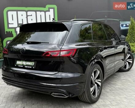 Черный Фольксваген Туарег, объемом двигателя 2.97 л и пробегом 138 тыс. км за 56800 $, фото 36 на Automoto.ua