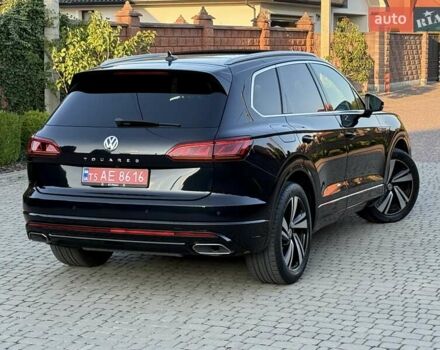 Черный Фольксваген Туарег, объемом двигателя 2.97 л и пробегом 79 тыс. км за 59400 $, фото 98 на Automoto.ua