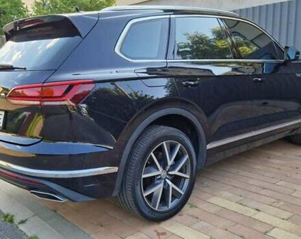 Черный Фольксваген Туарег, объемом двигателя 2.97 л и пробегом 66 тыс. км за 58800 $, фото 5 на Automoto.ua