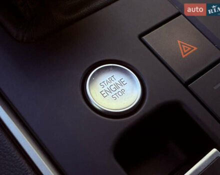 Черный Фольксваген Туарег, объемом двигателя 2.97 л и пробегом 100 тыс. км за 51999 $, фото 32 на Automoto.ua