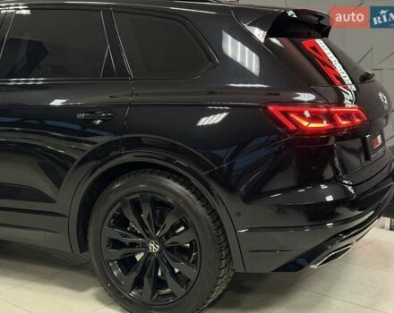 Чорний Фольксваген Туарег, об'ємом двигуна 3.96 л та пробігом 138 тис. км за 64500 $, фото 21 на Automoto.ua