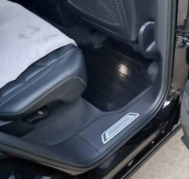 Фольксваген Туарег 2020 у Ахтырке на Automoto.ua Чорний Фольксваген Туарег, об'ємом двигуна 2.97 л та пробігом 150 тис. км за 52700 $, фото 50 на Automoto.ua