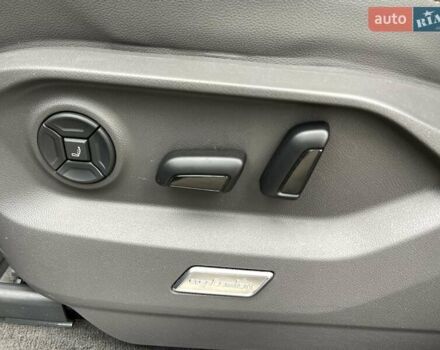 Чорний Фольксваген Туарег, об'ємом двигуна 3 л та пробігом 88 тис. км за 53500 $, фото 14 на Automoto.ua