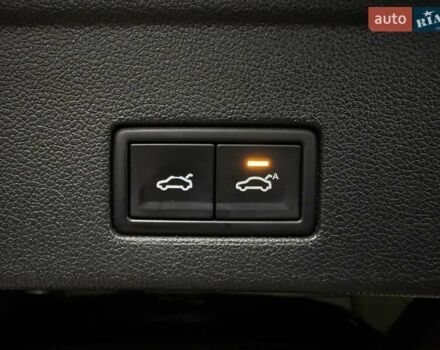 Чорний Фольксваген Туарег, об'ємом двигуна 3.96 л та пробігом 138 тис. км за 64500 $, фото 65 на Automoto.ua