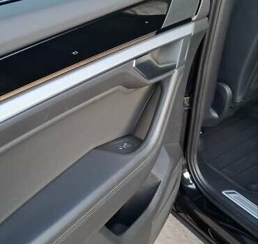 Фольксваген Туарег 2020 у Ахтырке на Automoto.ua Чорний Фольксваген Туарег, об'ємом двигуна 2.97 л та пробігом 150 тис. км за 52700 $, фото 42 на Automoto.ua