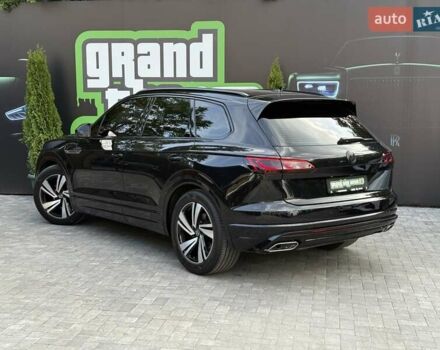 Черный Фольксваген Туарег, объемом двигателя 2.97 л и пробегом 138 тыс. км за 56800 $, фото 25 на Automoto.ua