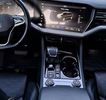 Фольксваген Туарег 2020 у Ахтырке на Automoto.ua Чорний Фольксваген Туарег, об'ємом двигуна 2.97 л та пробігом 150 тис. км за 52700 $, фото 33 на Automoto.ua