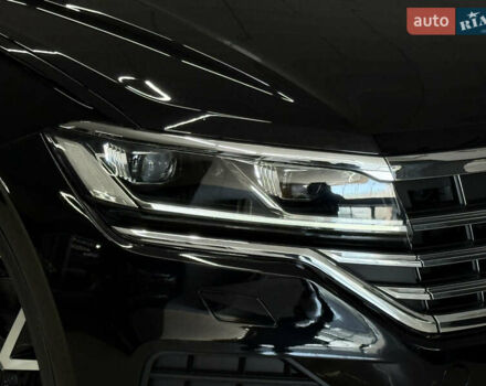 Черный Фольксваген Туарег, объемом двигателя 2.97 л и пробегом 100 тыс. км за 51999 $, фото 6 на Automoto.ua