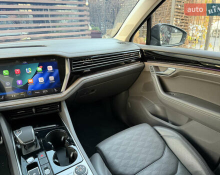 Чорний Фольксваген Туарег, об'ємом двигуна 3.96 л та пробігом 115 тис. км за 57900 $, фото 14 на Automoto.ua