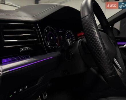 Чорний Фольксваген Туарег, об'ємом двигуна 3.96 л та пробігом 138 тис. км за 64500 $, фото 30 на Automoto.ua