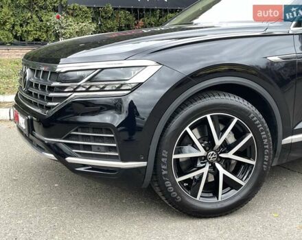 Чорний Фольксваген Туарег, об'ємом двигуна 3 л та пробігом 88 тис. км за 53500 $, фото 5 на Automoto.ua