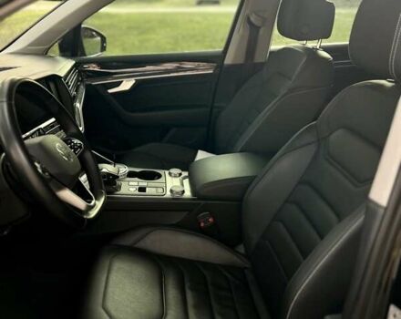 Черный Фольксваген Туарег, объемом двигателя 2.97 л и пробегом 177 тыс. км за 44000 $, фото 7 на Automoto.ua