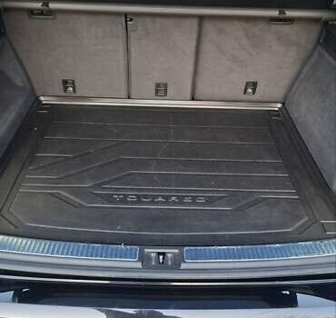 Фольксваген Туарег 2020 у Ахтырке на Automoto.ua Чорний Фольксваген Туарег, об'ємом двигуна 2.97 л та пробігом 150 тис. км за 52700 $, фото 47 на Automoto.ua