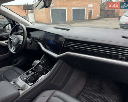 Чорний Фольксваген Туарег, об'ємом двигуна 2.97 л та пробігом 155 тис. км за 42900 $, фото 35 на Automoto.ua